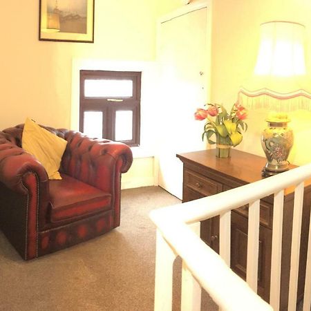 Browns Holiday Cottage Filey Exteriör bild