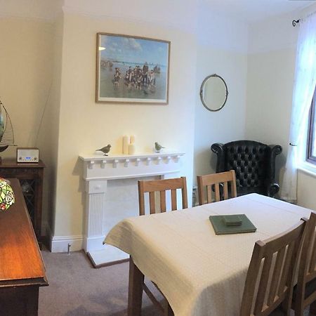 Browns Holiday Cottage Filey Exteriör bild