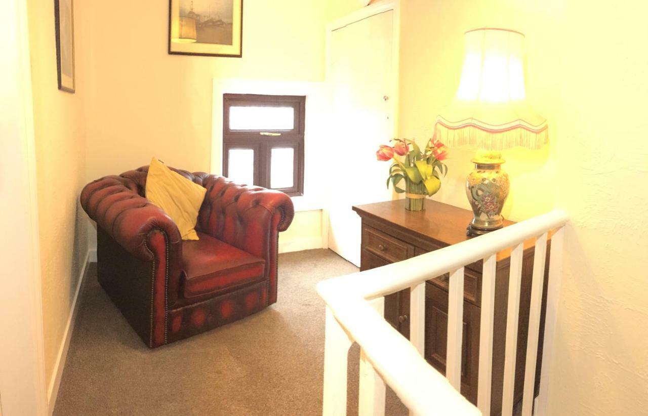 Browns Holiday Cottage Filey Exteriör bild