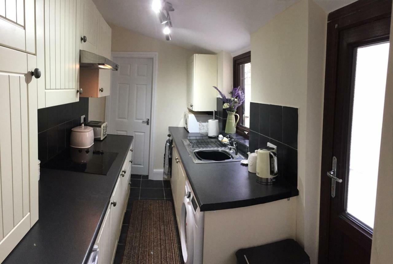 Browns Holiday Cottage Filey Exteriör bild