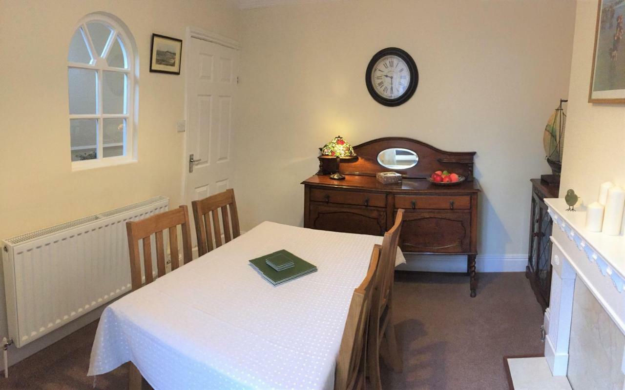 Browns Holiday Cottage Filey Exteriör bild