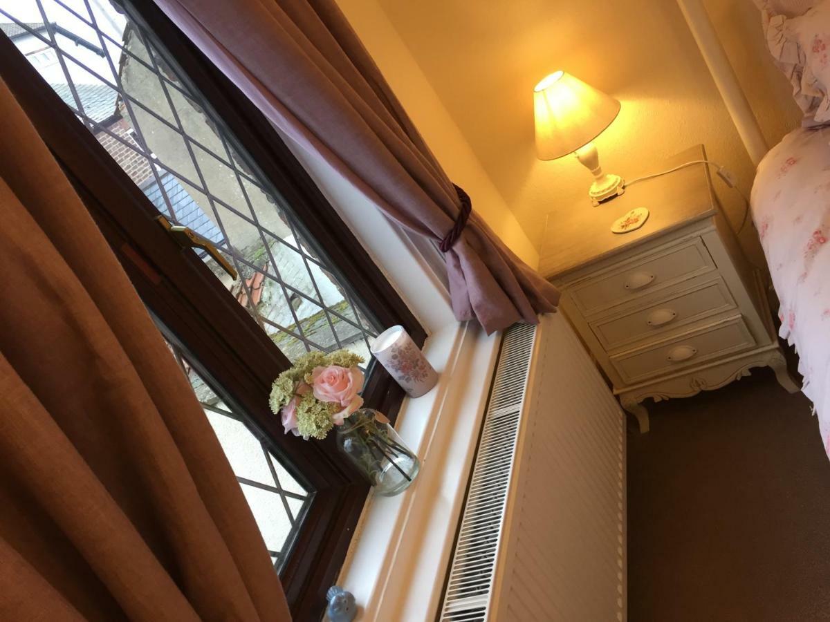 Browns Holiday Cottage Filey Exteriör bild