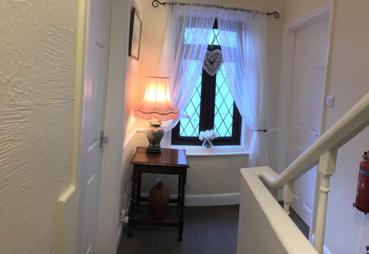 Browns Holiday Cottage Filey Exteriör bild