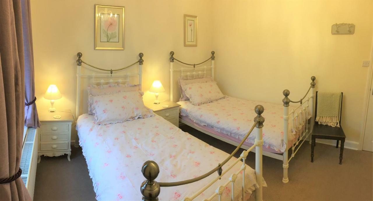 Browns Holiday Cottage Filey Exteriör bild